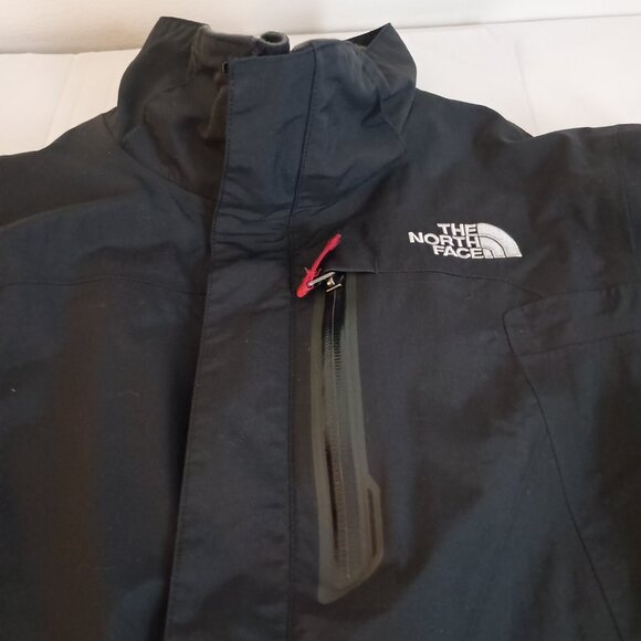 The North Face Outer Shell of the HyVent Black Full-Zip Jacket Youth 14/16 - Picture 4 of 16